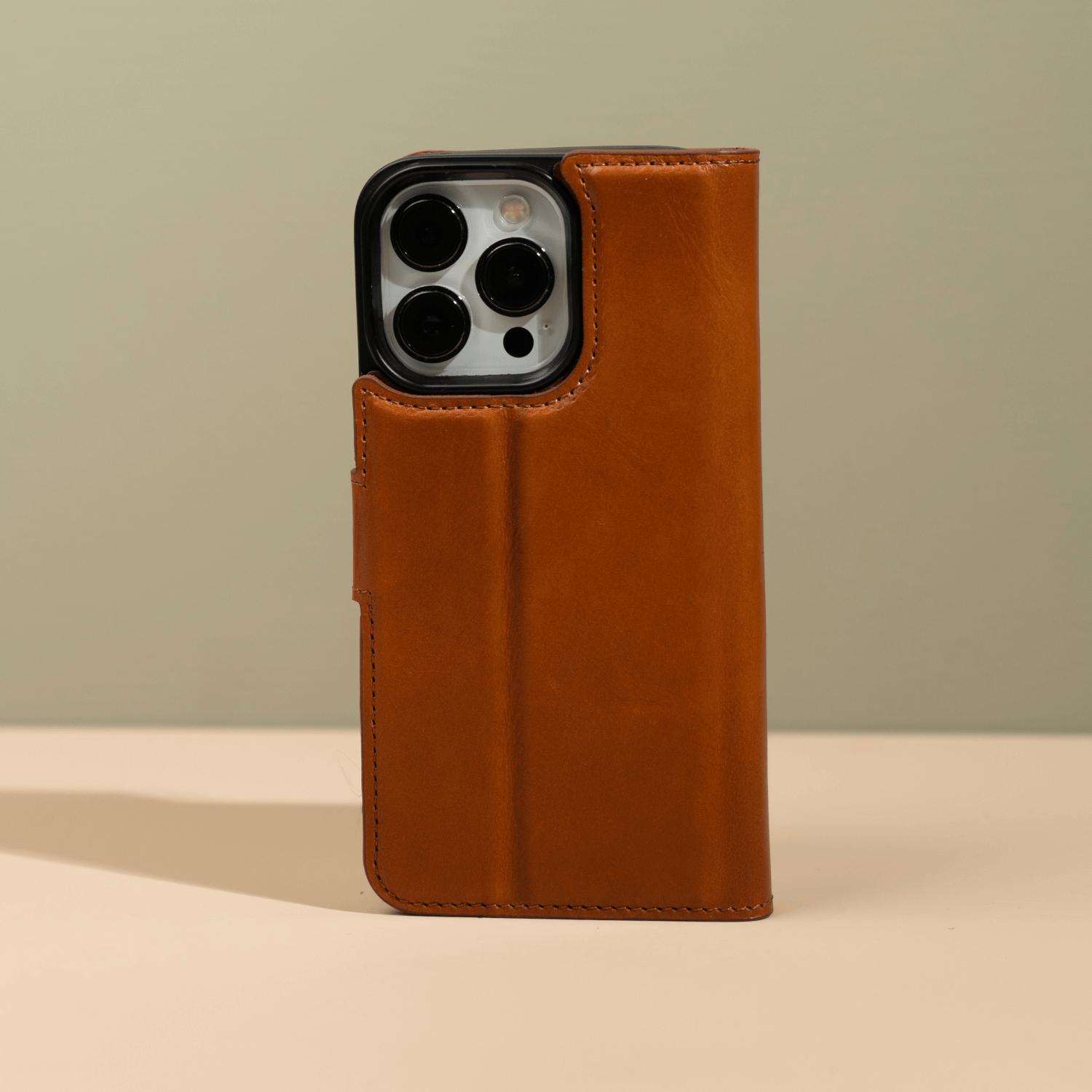 iPhone 15 Series Rustic Brown Leather Wallet Case - New York
