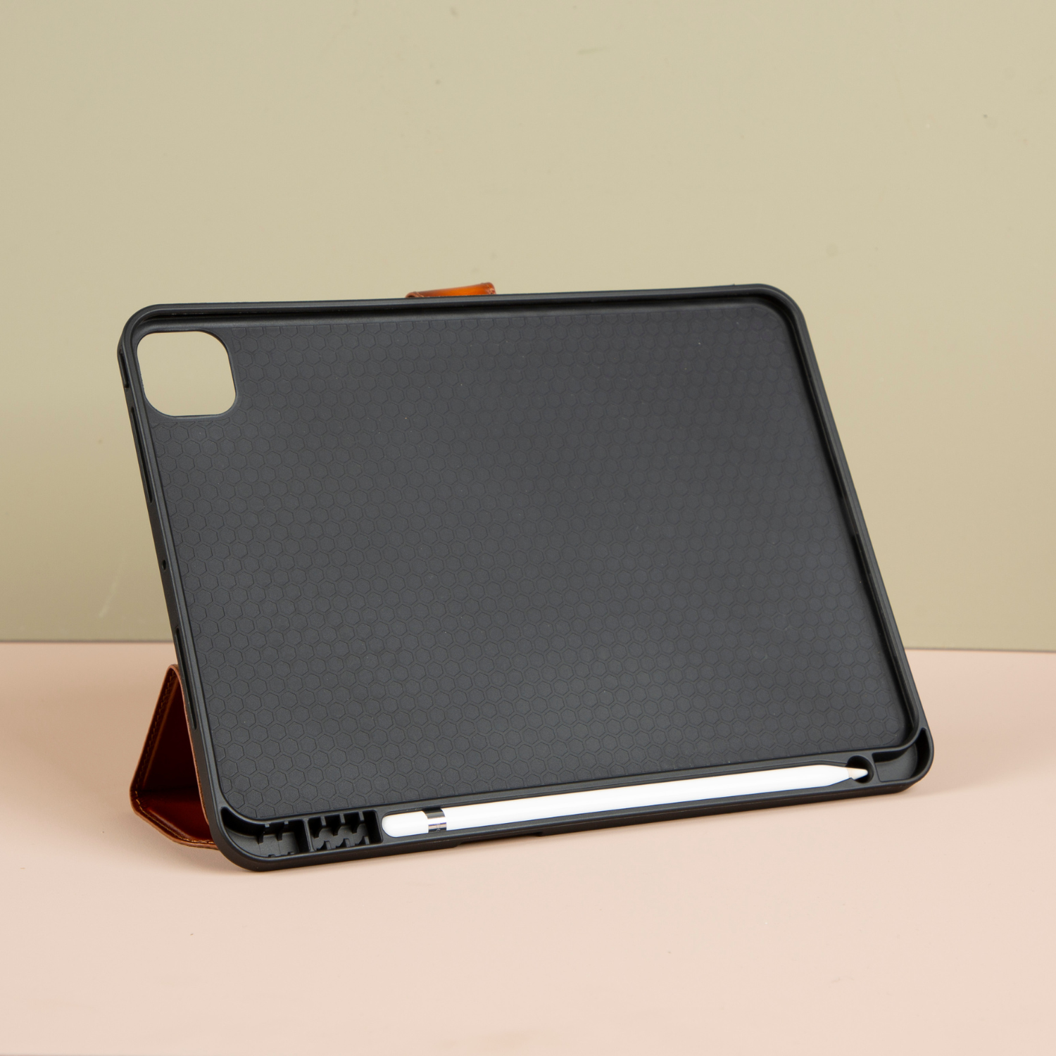Premium Leather Case for iPad 11 Rich Brown | PATERSON