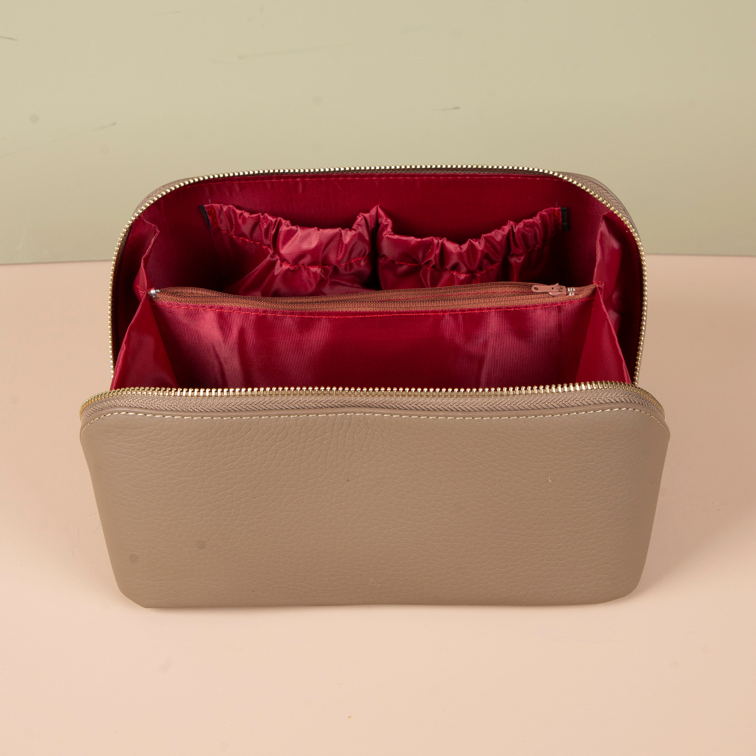 Luxury Leather Travel Vanity Case – Elegant & Spacious- Warm taupe - San Jose