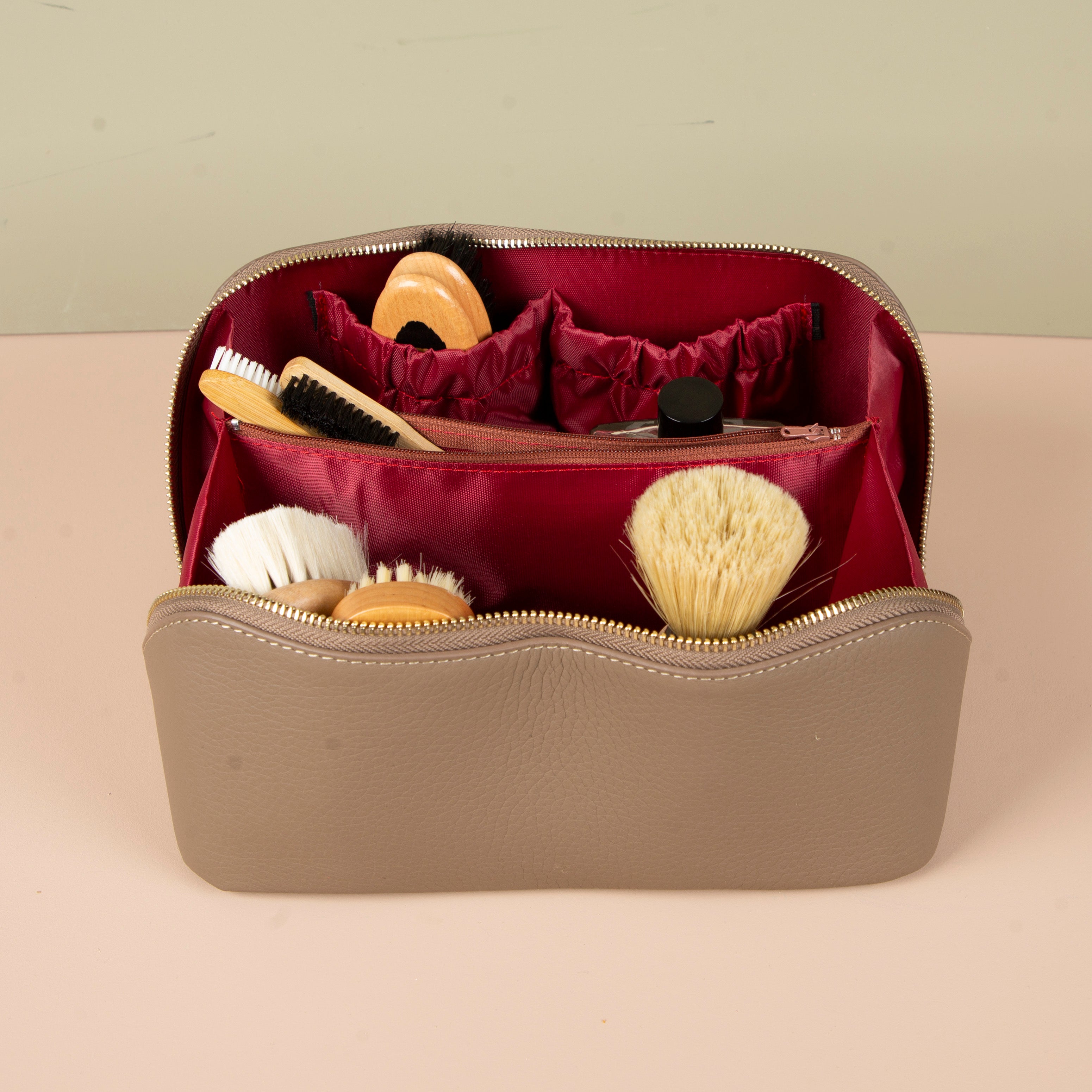 Luxury Leather Travel Vanity Case – Elegant & Spacious- Warm taupe - San Jose