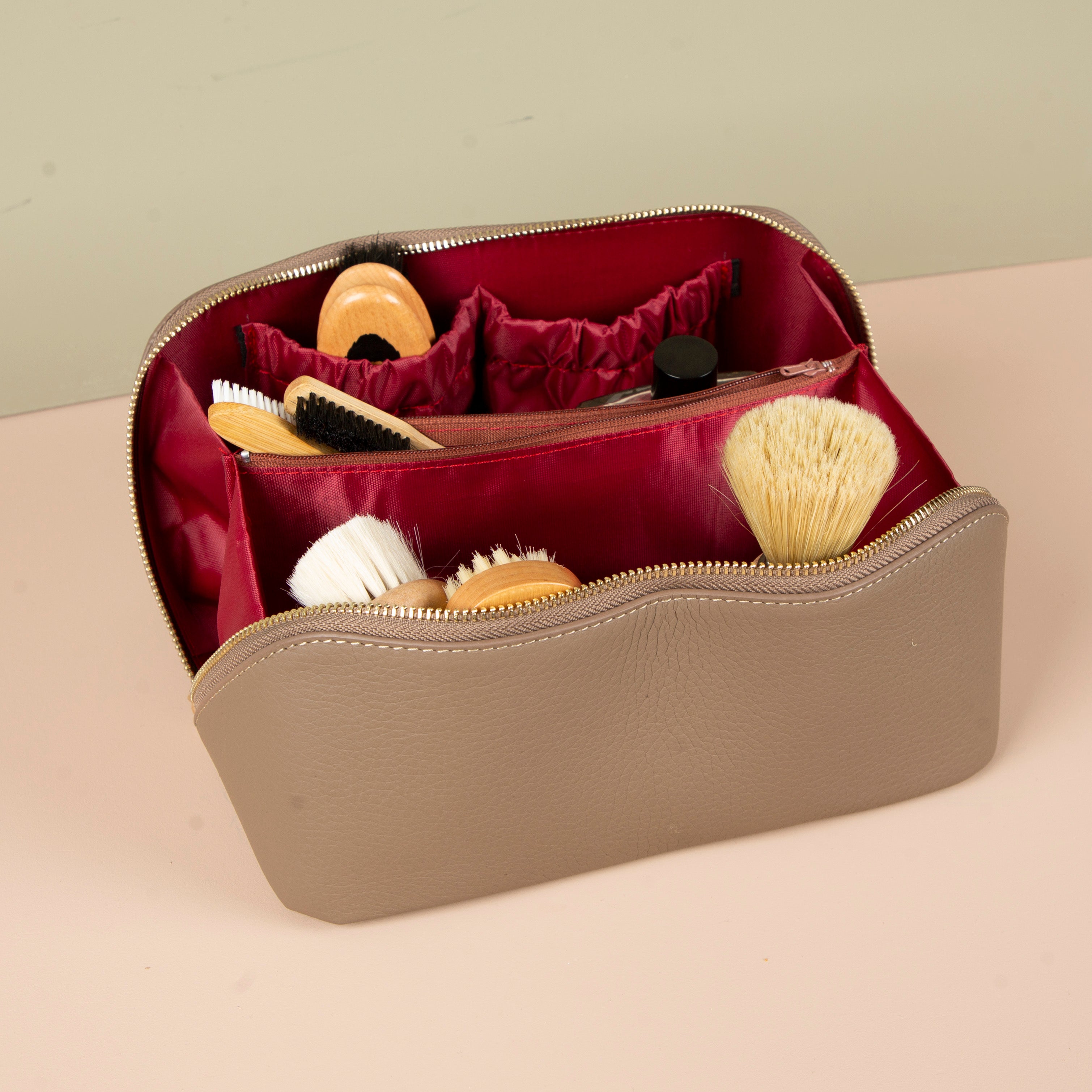Luxury Leather Travel Vanity Case – Elegant & Spacious- Warm taupe - San Jose