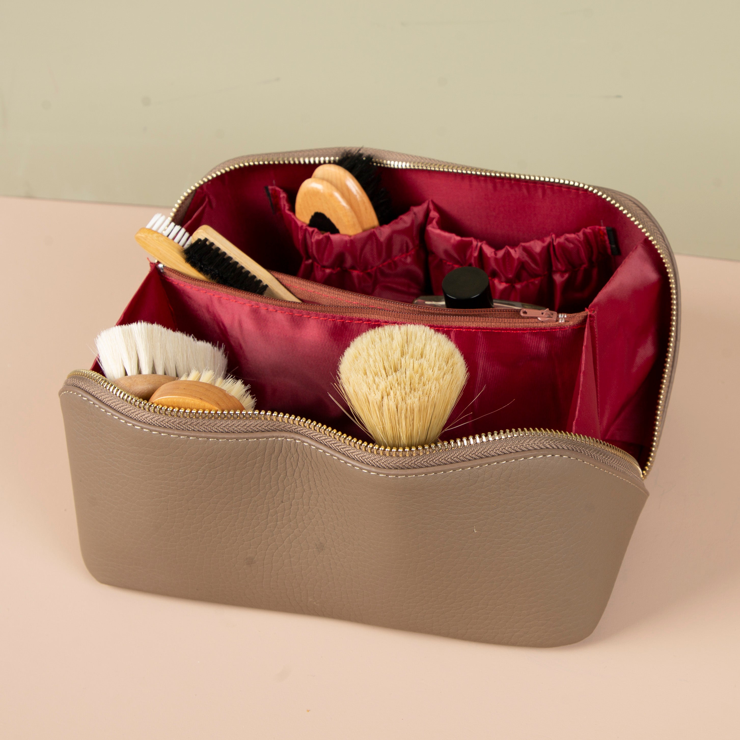Luxury Leather Travel Vanity Case – Elegant & Spacious- Warm taupe - San Jose