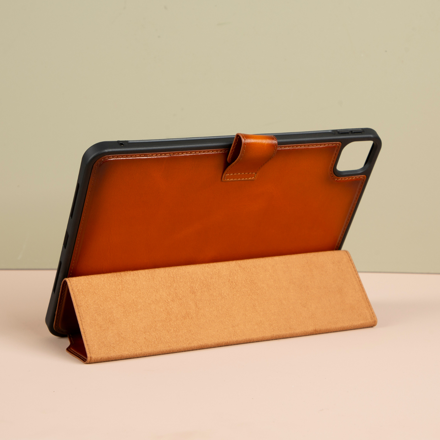 Premium Leather Case for iPad 11 Rich Brown | PATERSON