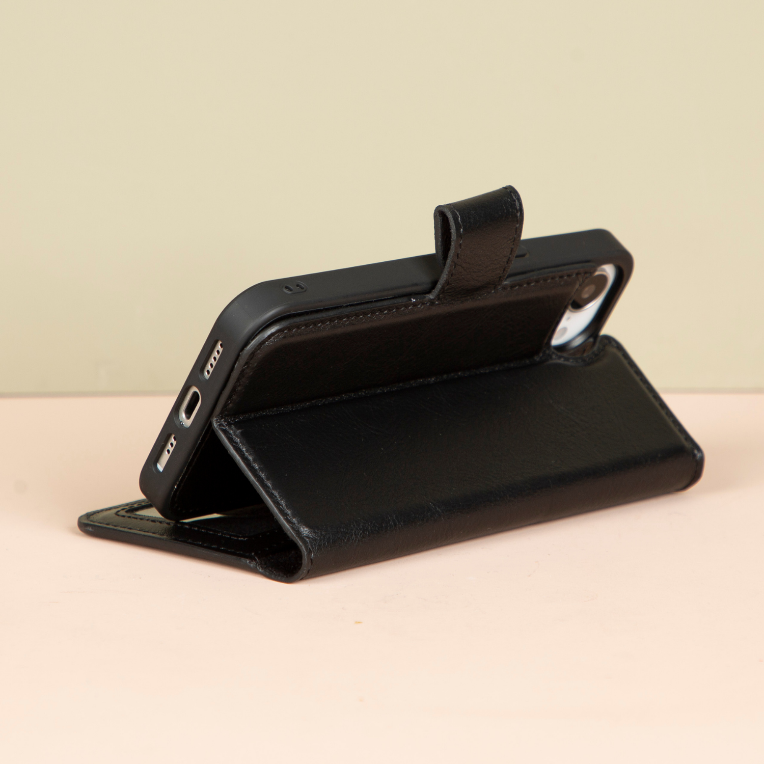 iPhone 16e Series Business Set - Brooklyn