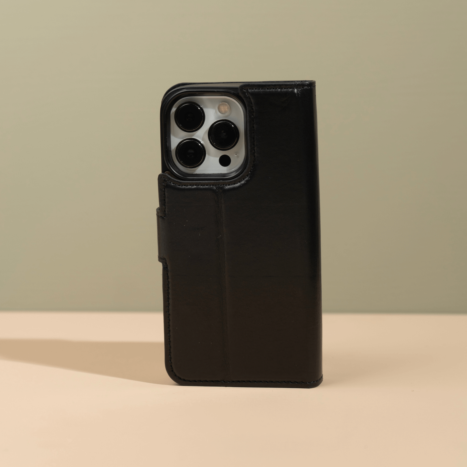 iPhone 16 Series Business Set - New York